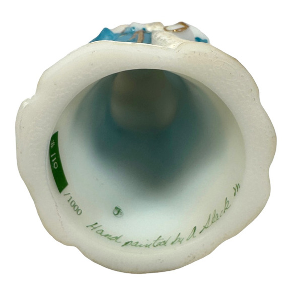 Vintage Fenton Santa Figurine Glass  Signed Amy Slack Limited 1000 Blue Rare - Picture 5 of 9